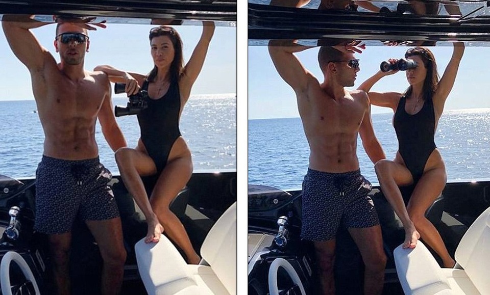 Kourtney Kardashian: Ba con vẫn quyến rũ "chết người"! - 9
Kourtney đang hò hẹn với chàng người mẫu kiêm huấn luyện viên thể dục mới 25 tuổi, Younes Bendjima. Cặp đôi chính thức công khai quan hệ từ tháng 5 năm ngoái.