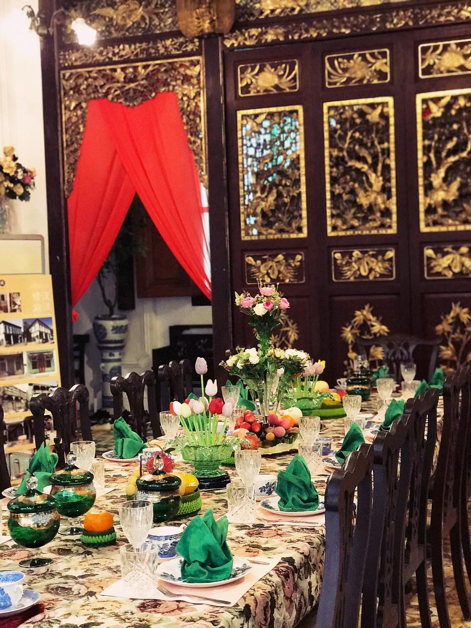 
Chung Keng Quee qua đời vào năm 1901 và dinh thự được truyền lại cho con cháu của ông. Sau này nó đã được mua lại bởi một nhà phát triển bất động sản trong những năm 1990, người đã sơn lại ngôi nhà thành màu xanh lá cây và mang về đây hơn 1.000 món đồ cổ của Peranakan biến nó thành một bảo tàng dành riêng cho văn hóa Peranakan của Penang.
