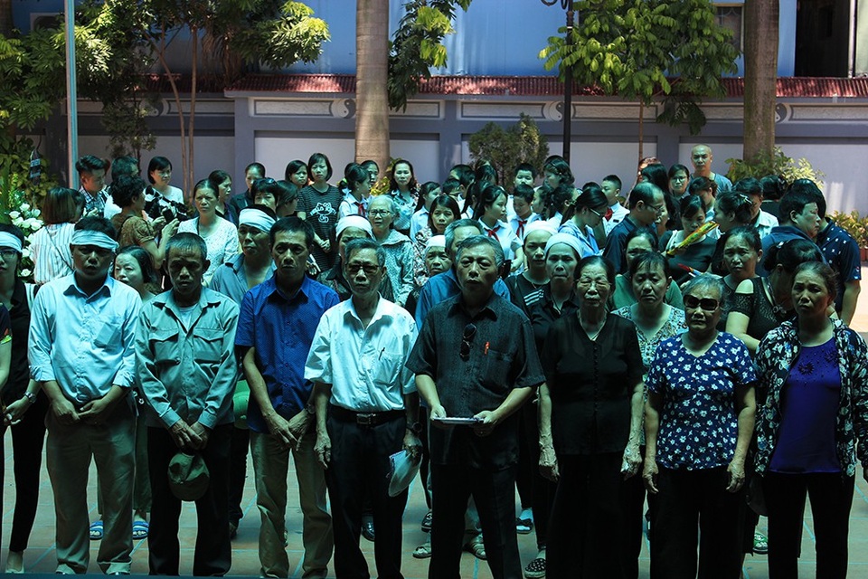 Theo gia đình, lễ hỏa táng bé Vân Nhi diễn ra tại Đài hóa thân Hoàn Vũ (Hà Nội) vào chiều cùng ngày.