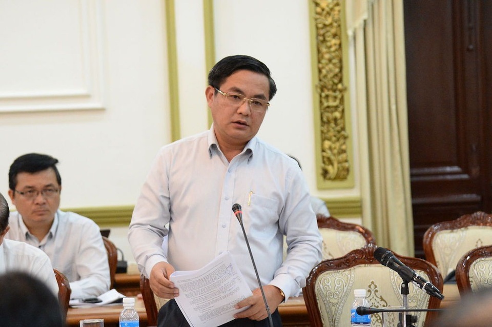 TPHCM có vội vàng khi bán hơn 5.000 nhà, đất tái định cư thu tiền ngân sách? - 1 Giám đốc Sở Xây dựng TPHCM Trần Trọng Tuấn cho biết quỹ nhà đất tái định cư dư là do chính sách bồi thường giải phóng mặt bằng thay đổi