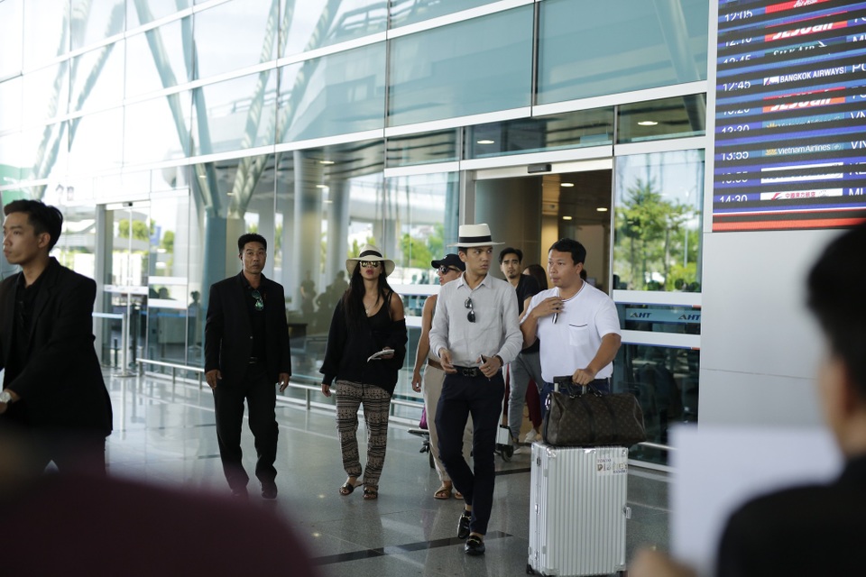 Nicole Scherzinger né tránh fan Việt khi đến Việt Nam - 1 Nicole Scherzinger né tránh fan Việt khi đến Việt Nam - 1