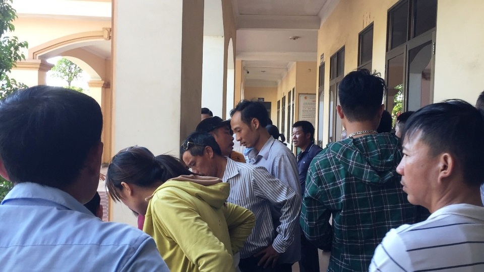Nghệ An: Hàng trăm lao động lao đao, bị treo sổ bảo hiểm! - 4 Nghệ An: Hàng trăm lao động lao đao, bị treo sổ bảo hiểm! - 4