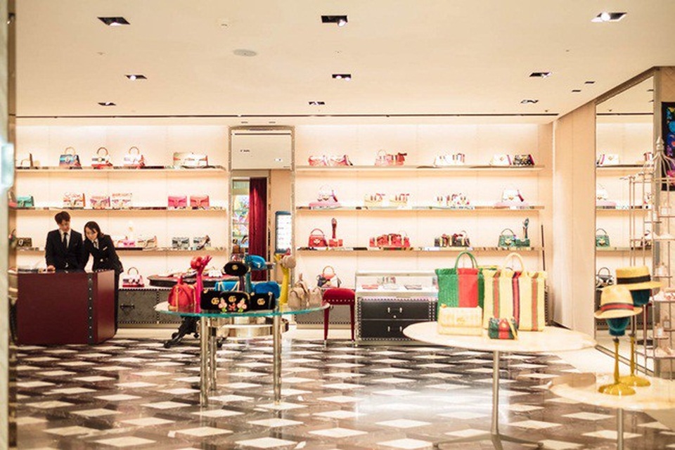 Cửa hàng Gucci ở Galleria thường thu hút rất nhiều khách hàng giàu có.