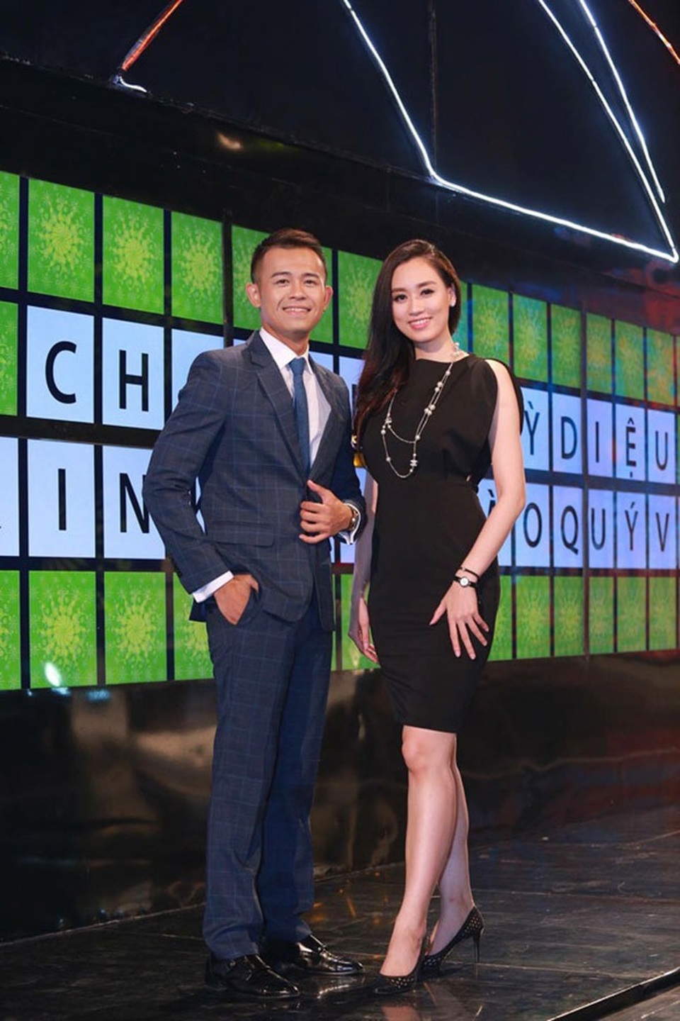 Nữ MC 7 năm đứng lật ô chữ trên "Chiếc nón kỳ diệu" giờ ra sao? - 1
Siêu mẫu Hồng Nhung gắn bó suốt 7 năm với Chiếc nón kỳ diệu.