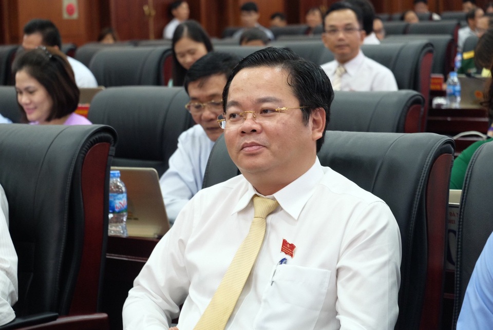 Ông Đặng Việt Dũng trở lại làm Phó Chủ tịch Đà Nẵng - 5 Ông Lê Minh Trung trúng cử chức danh Phó Chủ tịch HĐND TP Đà Nẵng