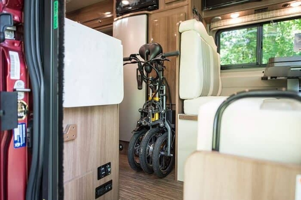 MYLO - Xe điện gấp lý tưởng cho giao thông đô thị - 3 MYLO - Xe điện gấp lý tưởng cho giao thông đô thị - 3