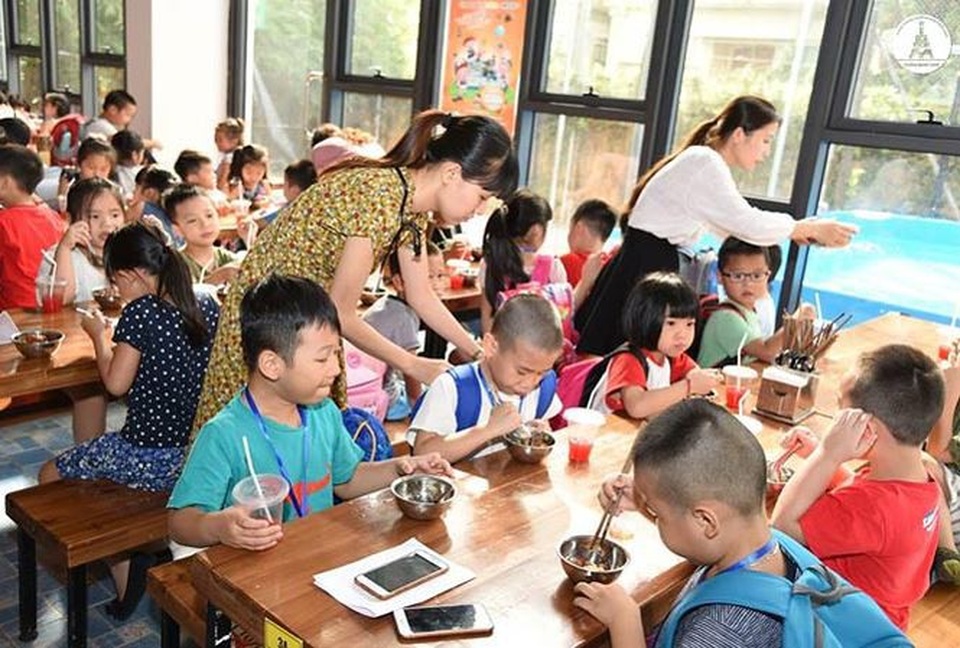 Tuyển sinh đầu cấp lớp 1, lớp 6: Chật vật “ứng thí” trường tư - 1 Tuyển sinh đầu cấp lớp 1, lớp 6: Chật vật “ứng thí” trường tư - 1