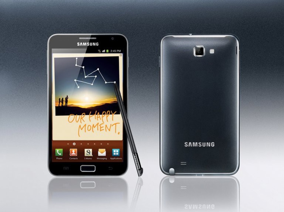 Nhìn lại quá trình phát triển của các dòng Galaxy Note từ trước tới nay - 1 Samsung Galaxy Note thế hệ đầu, ra mắt năm 2011.
