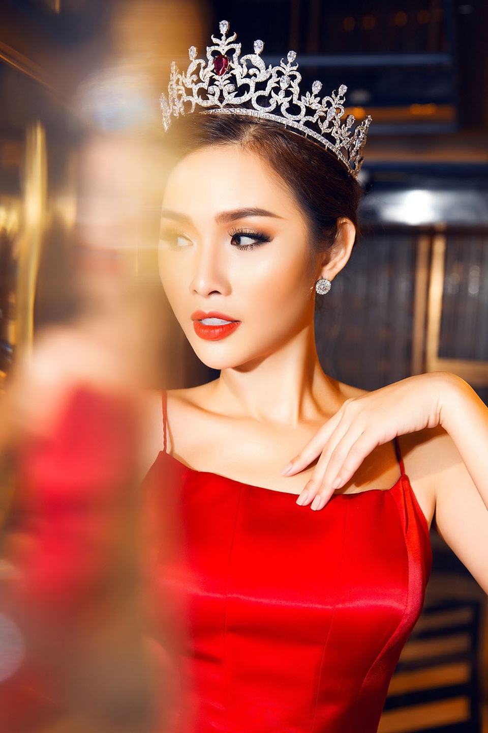 Chia sẻ về lời mời của BTC cho vị trí giám khảo Hoa hậu các quốc gia 2018, Thanh Trang cho biết: “Trang rất bất ngờ và hạnh phúc vì không nghĩ mình có được cơ hội đồng hành cùng BTC và nhất là được làm giám khảo góp sức tìm kiếm tân Hoa hậu. Trang sẽ gặp BTC trong vòng ít ngày tới để hiểu rõ hơn về tiêu chí chấm thi, chọn người xứng đáng. Dù năm nay đại diện Việt Nam có là ai, Thanh Trang vẫn hết mình chia sẻ kinh nghiệm cũng như hỗ trợ bạn khi Thanh Trang có mặt tại Trung Quốc”.