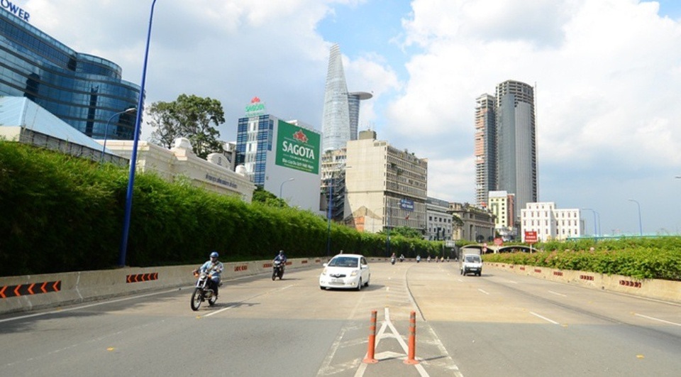 TPHCM: Tạm đóng cửa hầm vượt sông Sài Gòn vào 2 chiều cuối tuần - 1 Hàng năm, lực lượng chức năng diễn tập chữa cháy, cứu nạn - cứu hộ trong hầm vượt sông Sài Gòn