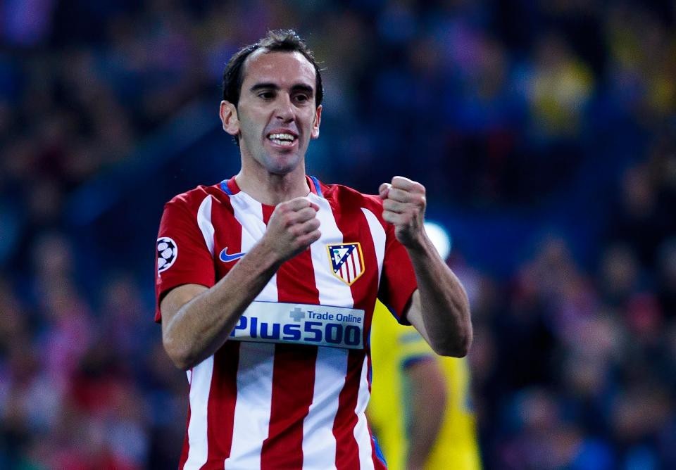 MU bị Diego Godin “lợi dụng” để đòi tăng lương? - 1
Diego Godin được cho là đã lợi dụng MU để đòi tăng lương ở Atletico Madrid