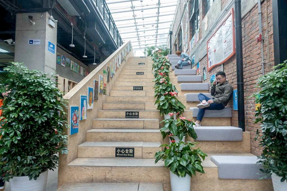 Bỏ học phổ thông, thành lập startup giáo dục trực tuyến trị giá 3 tỷ USD - 1 Bỏ học phổ thông, thành lập startup giáo dục trực tuyến trị giá 3 tỷ USD - 1