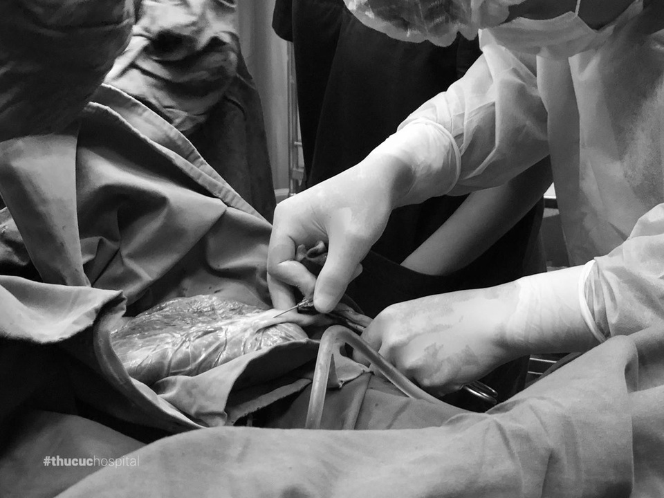 Máu cuống rốn - Chữa "bách bệnh" từ những thứ “bỏ đi” - 3 Lấy máu cuống rốn không ảnh hưởng đến mẹ và em bé
