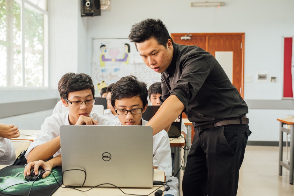 “Bí kíp” vừa ra trường có việc làm ngay của sinh viên ĐH FPT - Ảnh 3. “Bí kíp” vừa ra trường có việc làm ngay của sinh viên ĐH FPT - Ảnh 3.