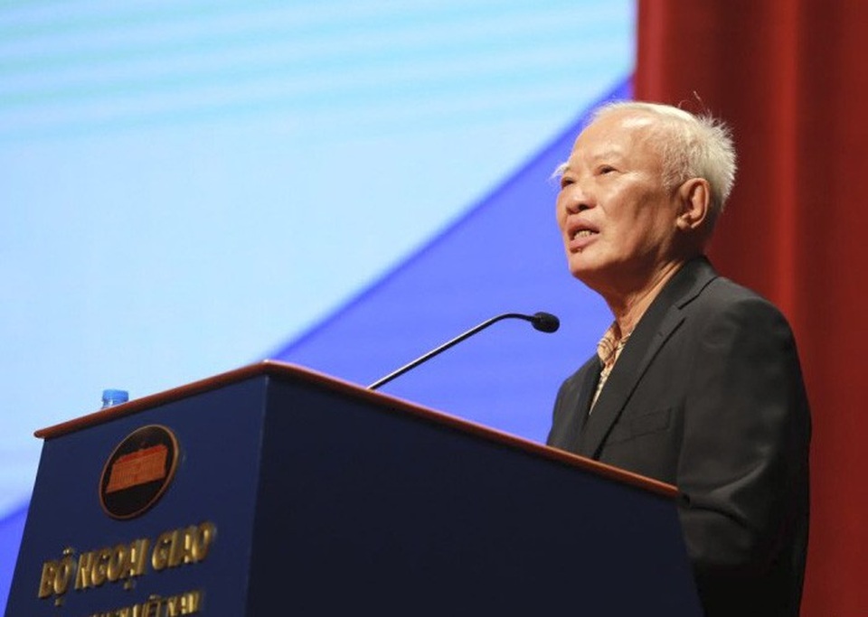 Ông Vũ Khoan dự báo “kịch bản” chiến tranh thương mại Mỹ - Trung - 2 Nguyên phó Thủ tướng Vũ Khoan nói về chiến tranh thương mại Mỹ - Trung tại cuộc tọa đàm