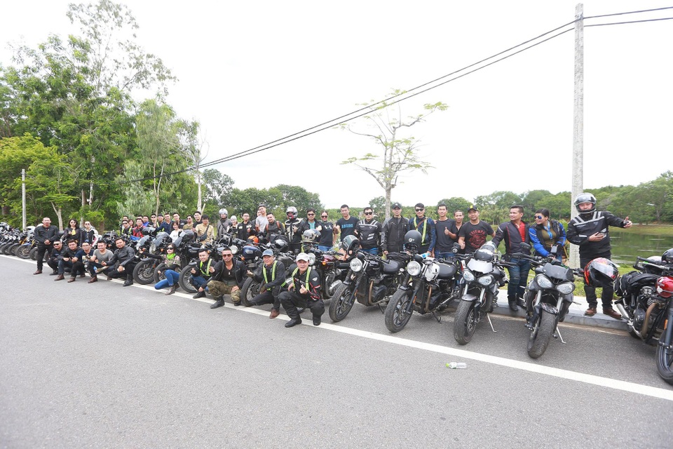 “May mắn là sự kiện thành công ngoài sự mong đợi của tôi. Bởi từ ban đầu tôi chỉ dự tính có khoảng 50 xe tham gia là nhiều nhất, nhưng không ngờ số lượng anh em tham gia lại đông như vậy. Điều này khiến tôi rất cảm kích về tinh thần của các anh em trong câu lạc bộ”, MC Anh Tuấn cho hay.