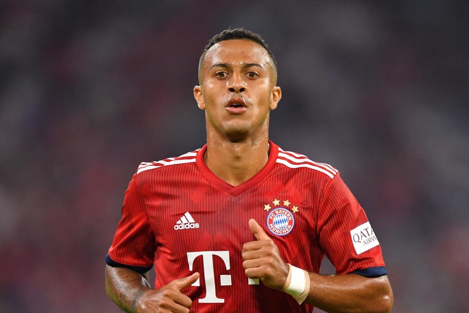 Nhật ký chuyển nhượng ngày 11/8: Barcelona sẽ “nổ bom tấn”? - 3
Thiago Alcantara đồng ý thỏa thuận cá nhân với Bayern Munich