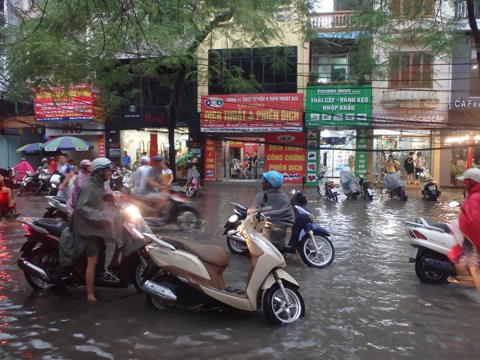 Giao thông trở nên hỗn loạn