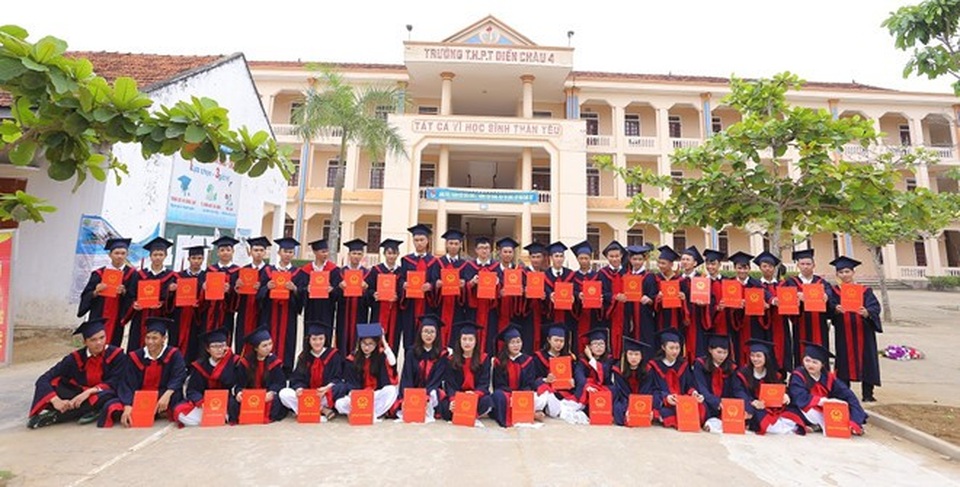 Ấn tượng 2 lớp học có 100% thí sinh đỗ đại học vào những trường top 1 - 2 Tập thể lớp 12C1 THPT Diễn Châu 4. (Ảnh: Giáo viên chủ nhiệm cung cấp).
