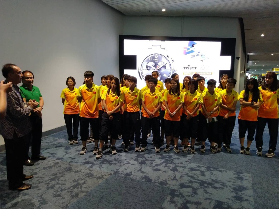 Đội tuyển nữ Việt Nam lên đường dự Asiad 2018 - 4
14h ngày 13/8, đội tuyển nữ Việt Nam đã có mặt tại Jakarta
