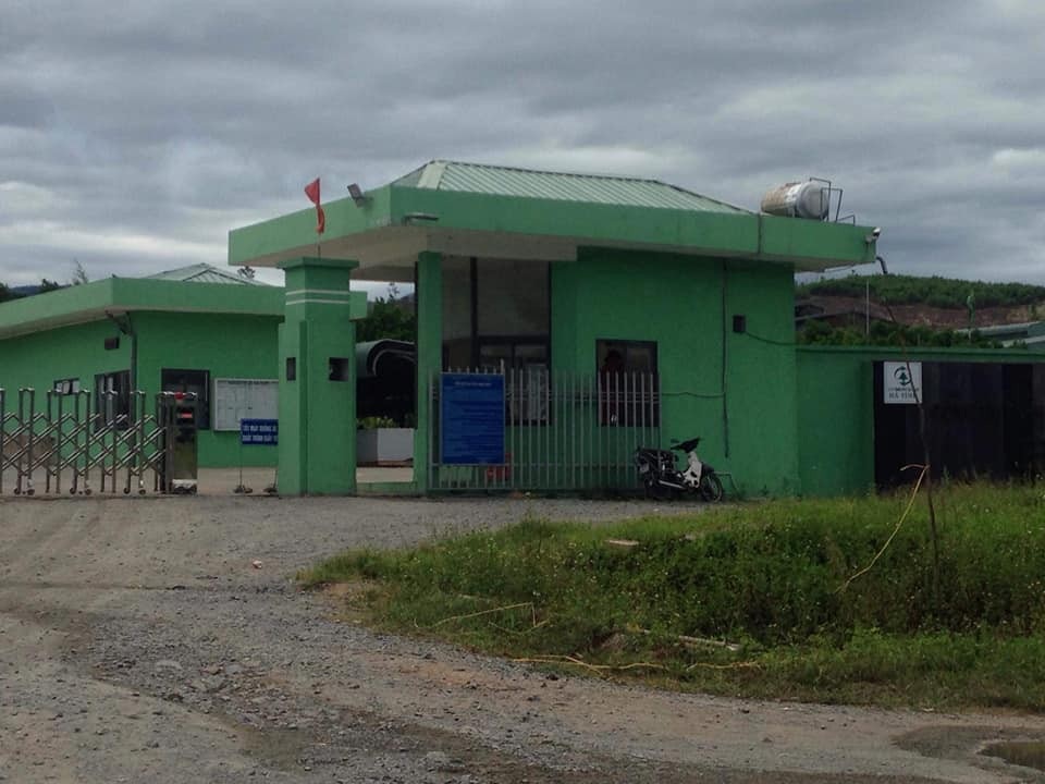 Vụ dân dựng rạp phản đối nhà máy rác: Đề nghị sớm có phương án di dời dân - 1 UBND huyện Kỳ Anh đề nghị tỉnh Hà Tĩnh sớm có phương án di dời các hộ dân ra khỏi vùng ô nhiễm