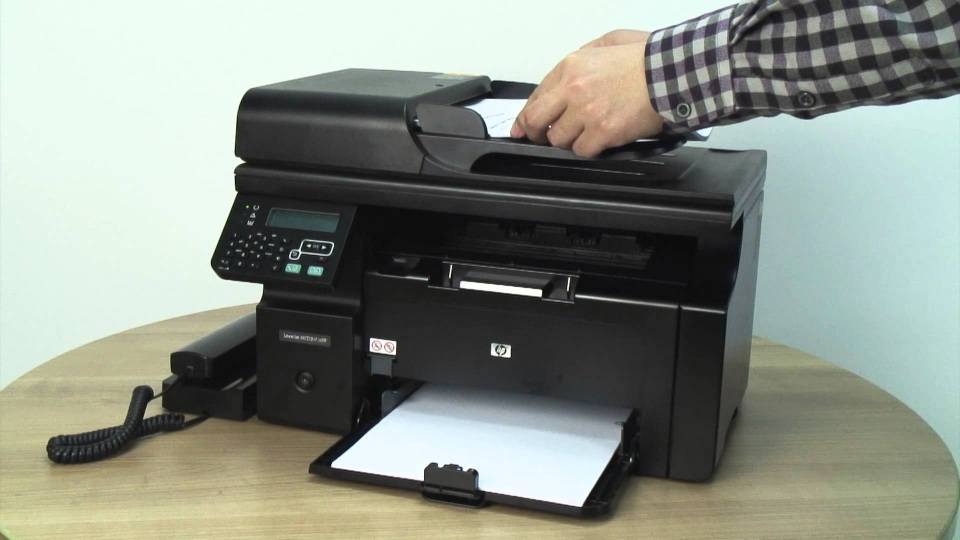 Bằng cách này, hacker có thể dễ dàng đánh cắp dữ liệu của doanh nghiệp - 2 Nhiều mẫu máy fax phổ biến trên thị trường hiện nay tồn tại lỗ hổng bảo mật nghiêm trọng, cho phép hacker khai thác chỉ với một thông tin cơ bản.