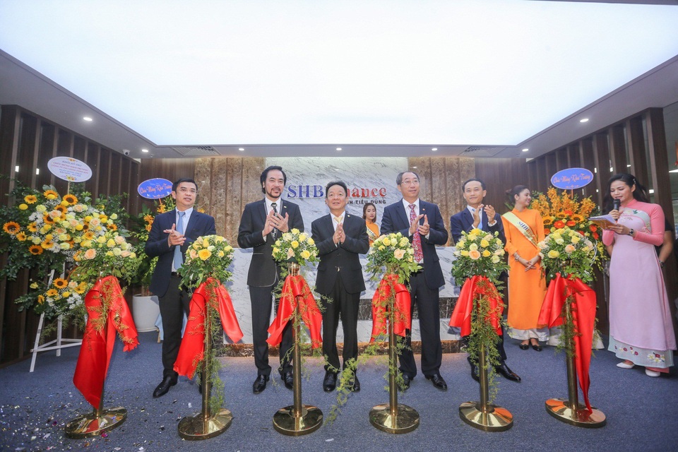SHB Finance triển khai dịch vụ bán hàng toàn diện - 3 SHB Finance triển khai dịch vụ bán hàng toàn diện - 3