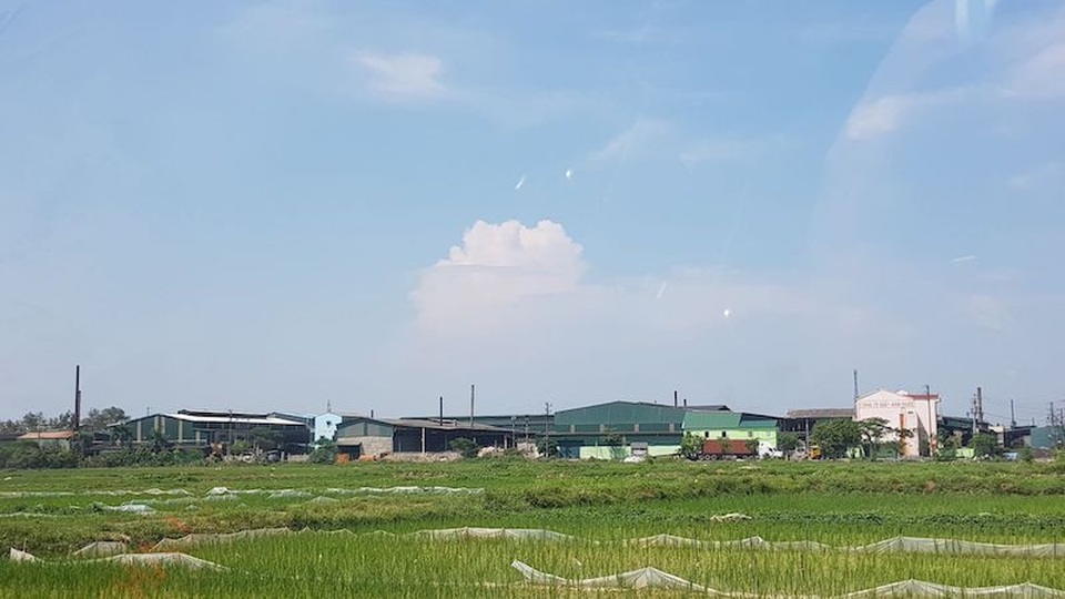 Mục sở thị một trong những thủ phạm khiến sông Cầu giãy chết! - Ảnh 4. Mục sở thị một trong những thủ phạm khiến sông Cầu giãy chết! - Ảnh 4.