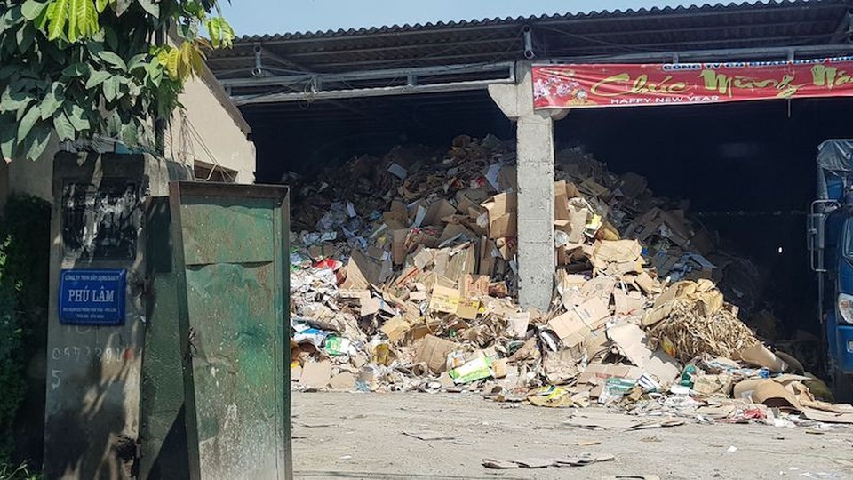 Mục sở thị một trong những thủ phạm khiến sông Cầu giãy chết! - Ảnh 9. Mục sở thị một trong những thủ phạm khiến sông Cầu giãy chết! - Ảnh 9.