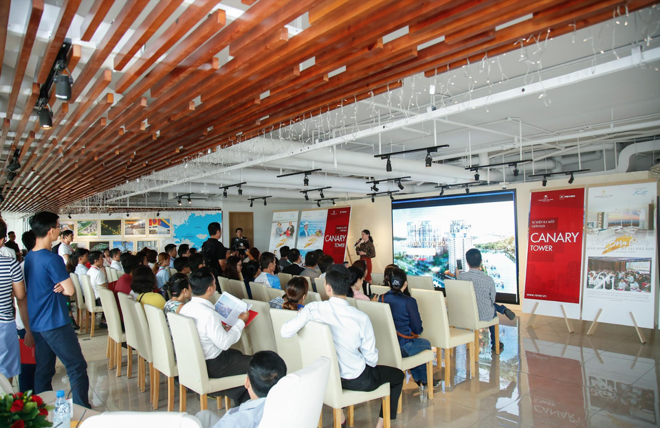 Rever phân phối chính thức F1 dự án căn hộ Đảo Kim Cương - Tháp Canary - 2 Sự kiện giới thiệu tháp Canary do Rever.vn thực hiện cho các khách hàng VIP của hệ thống vào ngày 11/08/2018 vừa rồi.