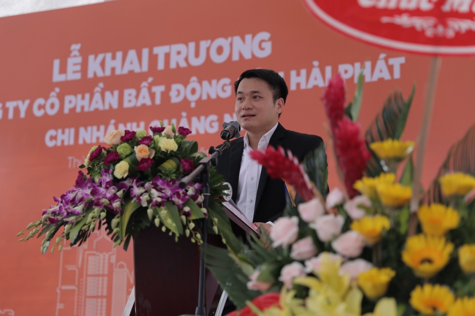Hải Phát Land khai trương chi nhánh thứ 15 tại Quảng Ninh - 2
Ông Nguyễn Thắng - Giám đốc chi nhánh Hải Phát Land tại Quảng Ninh phát biểu tại Lễ khai trương
