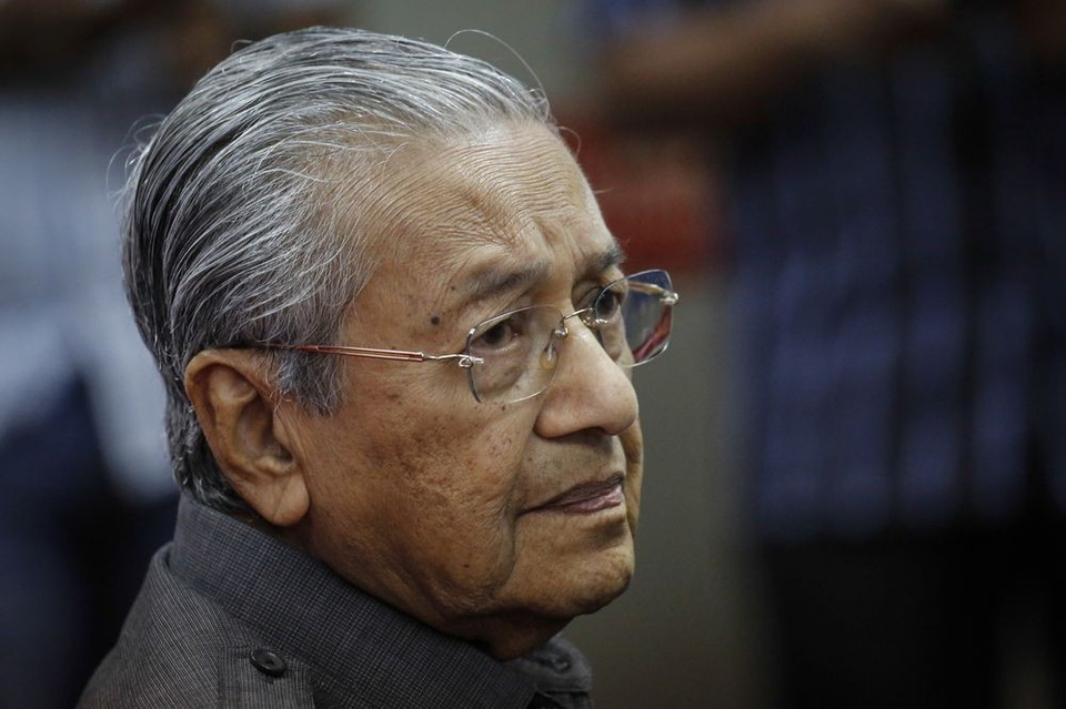 Malaysia muốn hủy hàng loạt dự án tỷ đô với Trung Quốc - 1
Thủ tướng Malaysia Mahathir Mohamad (Ảnh: Bloomberg)