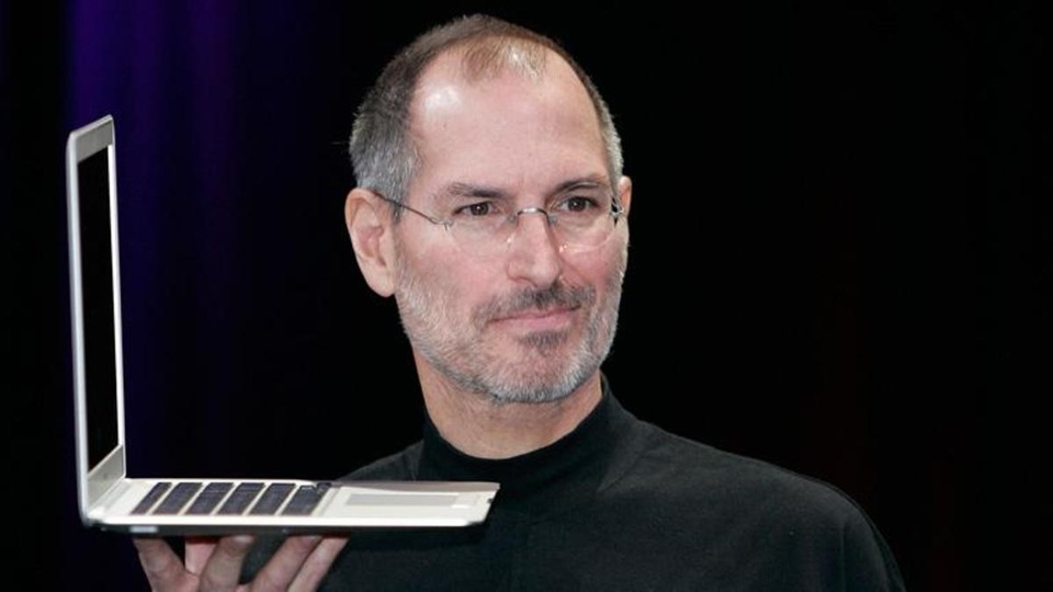 Tiết lộ lý do khiến "huyền thoại" Steve Jobs cứ 6 tháng lại đổi xe một lần - 1 Là thiên tài, nhưng Steve Jobs cũng không thiếu đi những sở thích kỳ quặc.