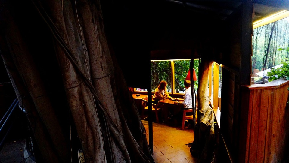 Độc đáo quán cà phê cheo leo trên cây ở Sài Gòn - 10 Độc đáo quán cà phê cheo leo trên cây ở Sài Gòn - 10