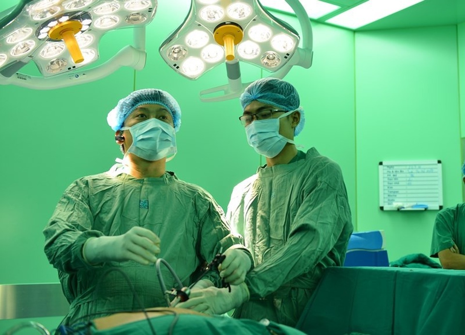 Từ 40 tuổi, hay ăn mặn, đau thượng vị nên đi khám bệnh này - 1 Từ 40 tuổi, hay ăn mặn, đau thượng vị nên đi khám bệnh này - 1