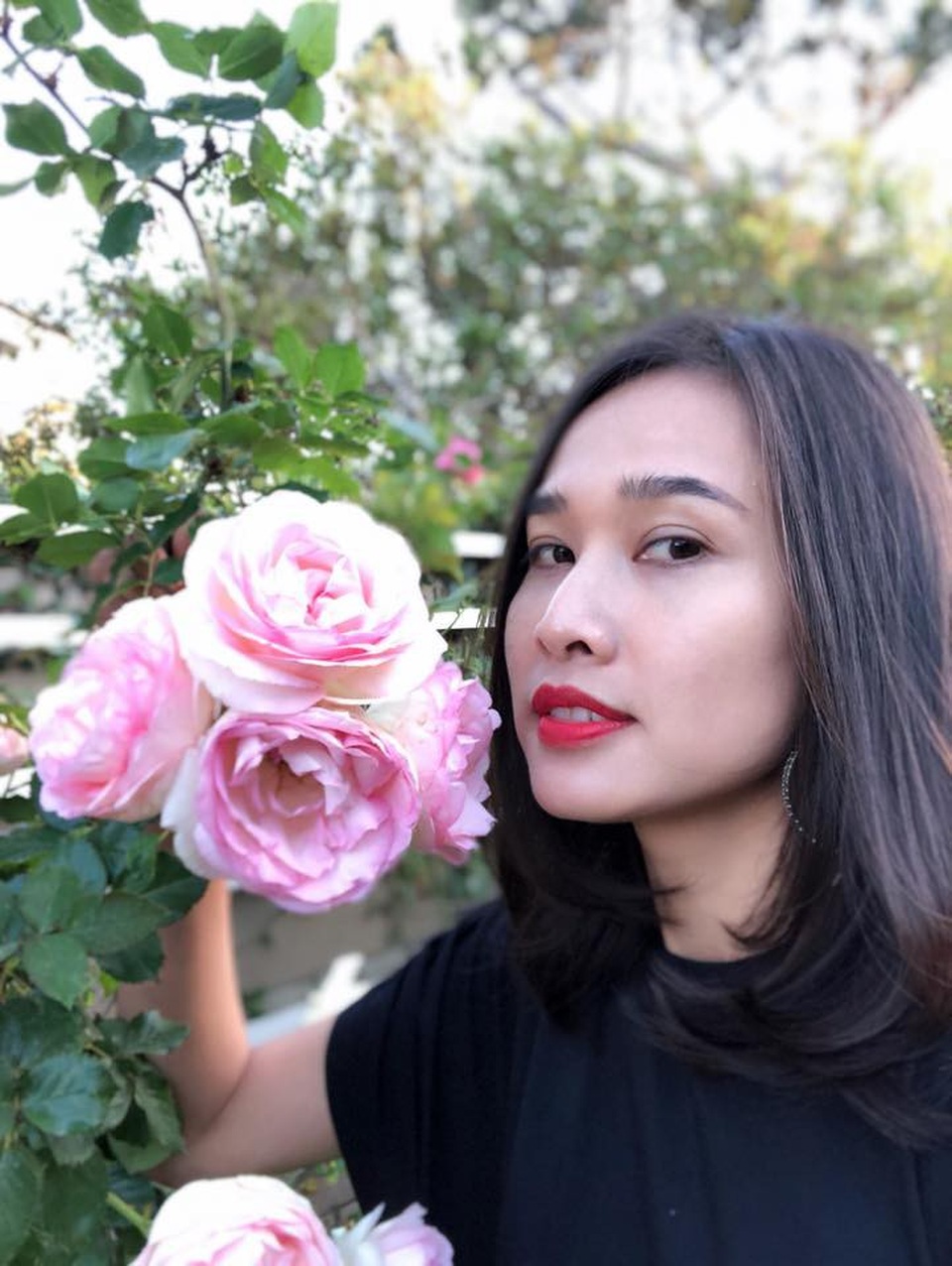 Nhan sắc tươi tắn như hoa của Dương Mỹ Linh.