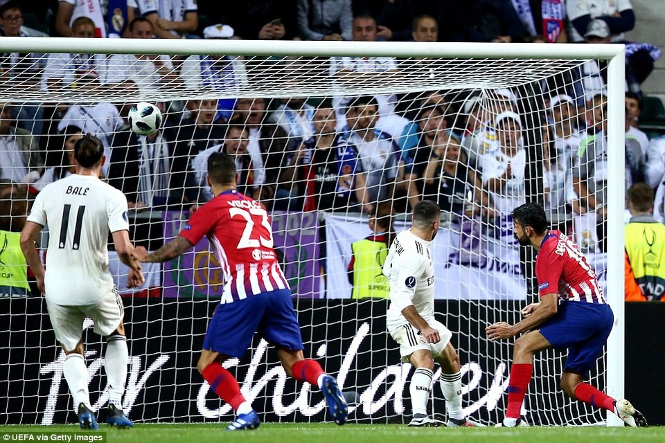 Thắng nghẹt thở Real Madrid, Atletico giành Siêu Cup châu Âu 2018 - 1
Diego Costa lập cú đúp vào lưới Real Madrid ở hiệp chính