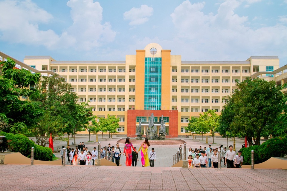 Trường ĐH Công nghiệp Việt Trì xét tuyển bổ sung 800 chỉ tiêu đại học hệ chính quy năm 2018 - 1 Trường ĐH Công nghiệp Việt Trì xét tuyển bổ sung 800 chỉ tiêu đại học hệ chính quy năm 2018 - 1