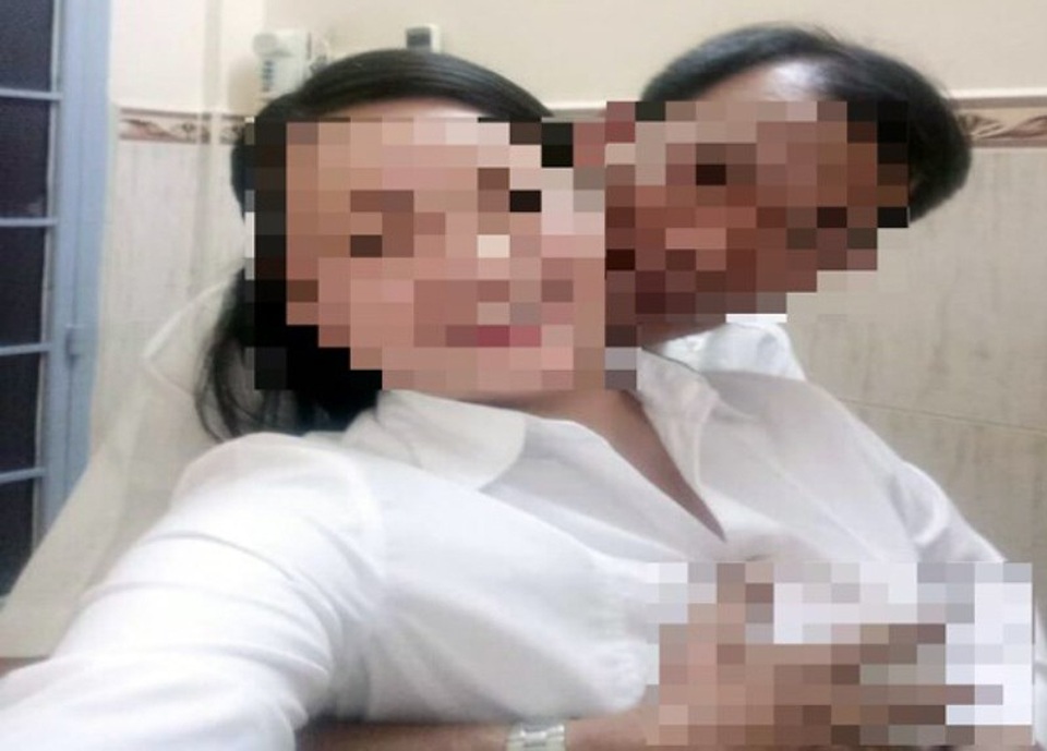 Nguyên Phó Cục trưởng Thi hành án bị tố quan hệ bất chính với vợ hàng xóm - 1 Hình ảnh thân mật giữa ông L và bà O.