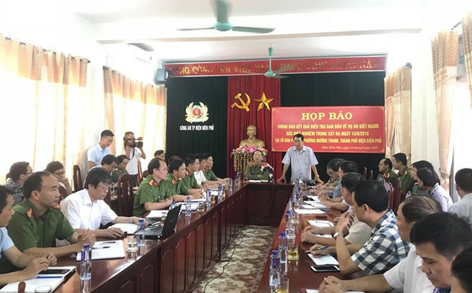 Công an Điện Biên thông tin vụ nổ súng khiến 3 người tử vong - 1 Toàn cảnh buổi họp báo sáng nay (Ảnh: Công an nhân dân).