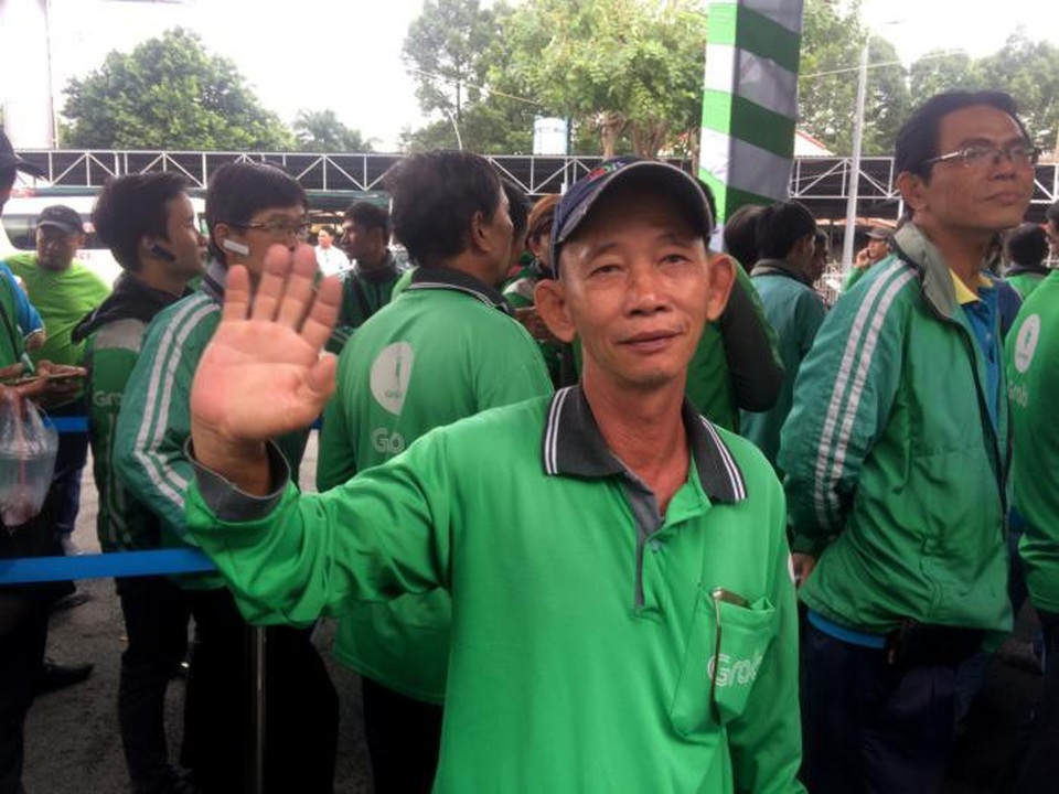 Đổi những phận đời nhờ những chuyến xe ôm công nghệ - 3 Grab khiến đối tác tài xế Nguyễn Văn Tâm thay đổi và tích cực trong giao tiếp hơn mỗi ngày!