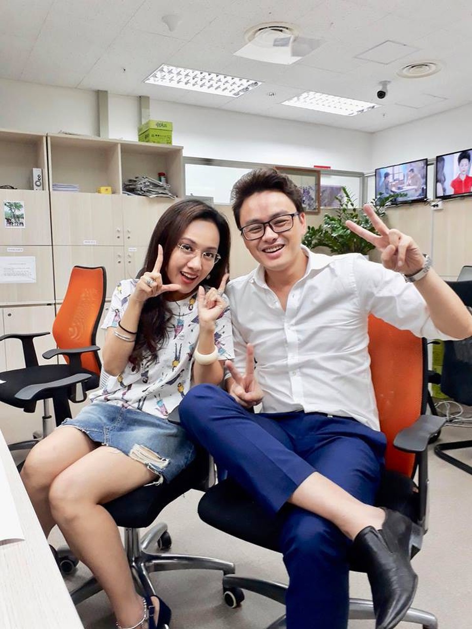 Đời thực trẻ trung nhí nhảnh của MC thời sự 19h Hoài Anh - 14 Đời thực trẻ trung nhí nhảnh của MC thời sự 19h Hoài Anh - 14