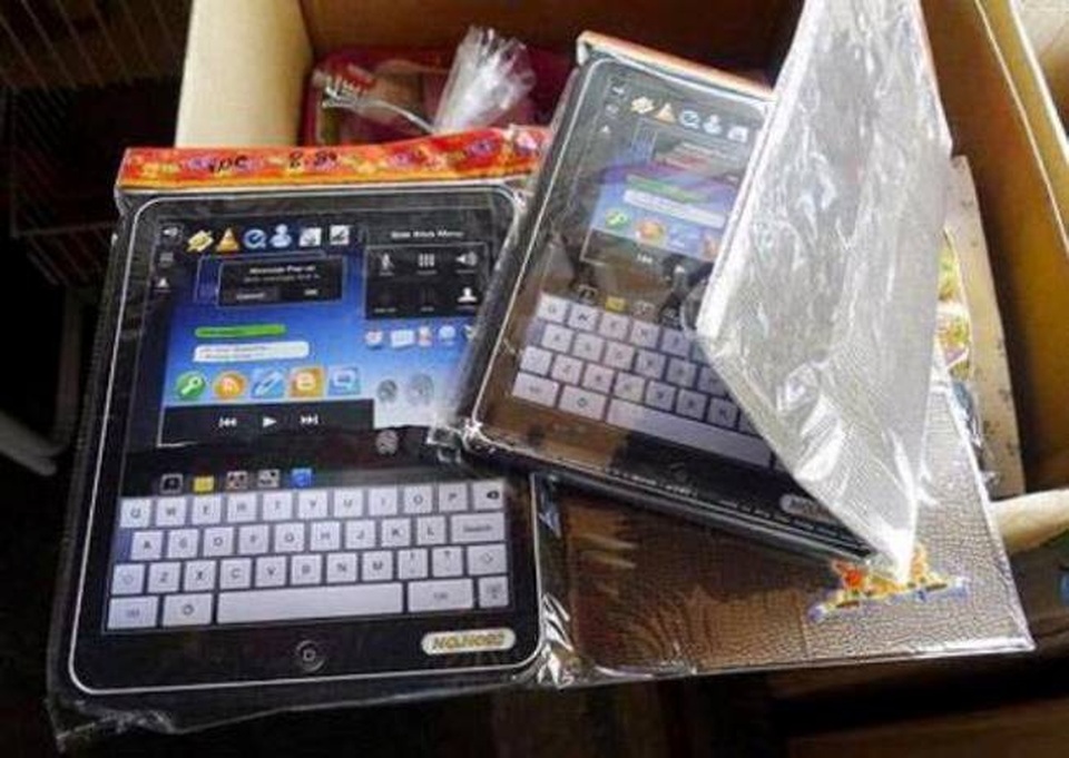 Khó tưởng tượng đồ vàng mã cúng Rằm tháng 7 có cả những thứ này - 6 Khó tưởng tượng đồ vàng mã cúng Rằm tháng 7 có cả những thứ này - 6