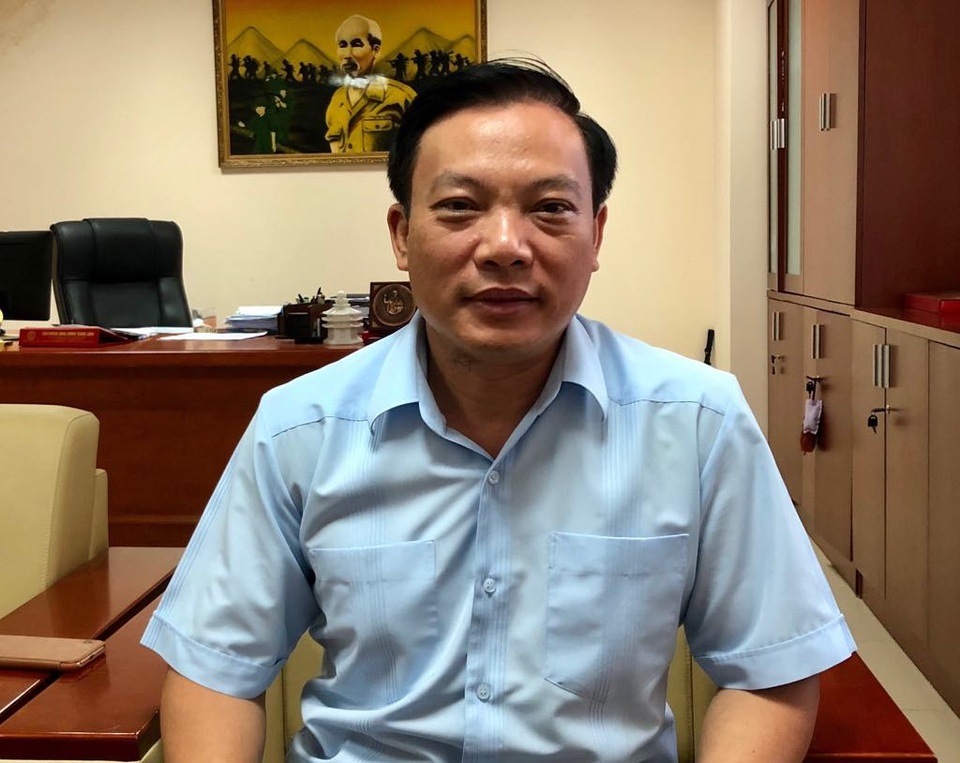 Tìm ra đường lây HIV cho bé 18 tháng tuổi khiến chuyên gia bất ngờ? - 2
TS.BS Hoành Đình Cảnh cho rằng chưa có cơ sở để khẳng định đường lây truyền HIV là do Y sĩ Th. gây ra. Đã có những bệnh nhân HIV ở đây chuyển sang giai đoạn AIDS. Ảnh: H.Hải
