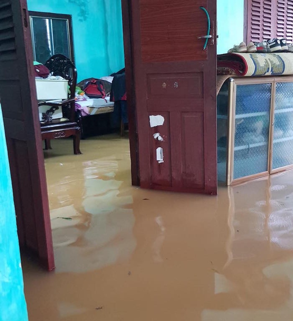 Nghệ An: Mưa lớn gây ngập lụt nhiều nơi - 1 Nghệ An: Mưa lớn gây ngập lụt nhiều nơi - 1