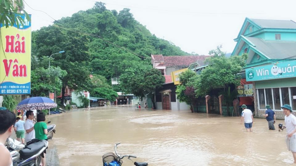 Thị trấn cao nhất xứ Nghệ ngập trong biển nước - 7 Thị trấn cao nhất xứ Nghệ ngập trong biển nước - 7