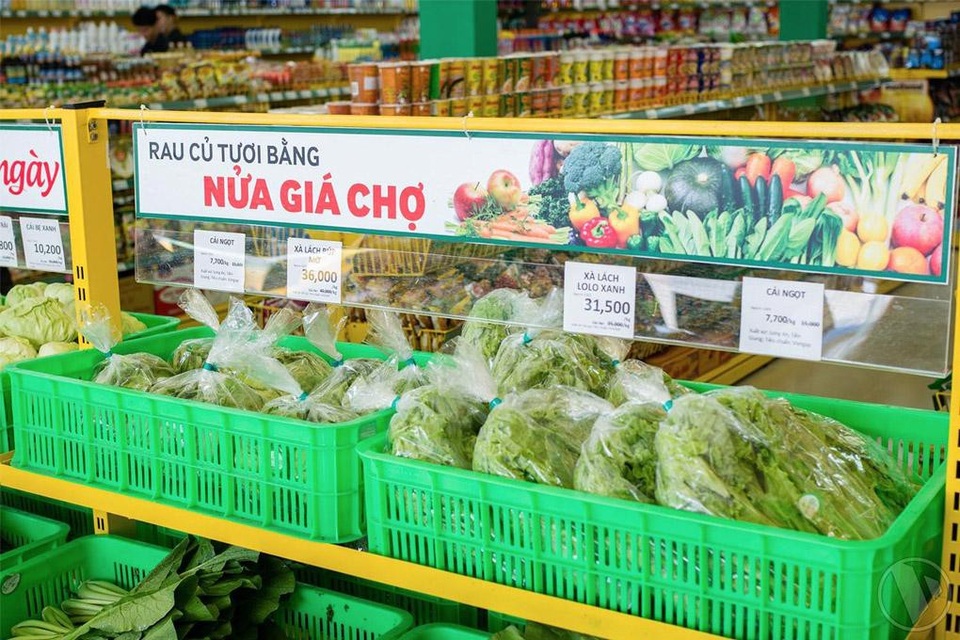 Bách hóa Xanh tái hiện khung cảnh khai trương "đông như hội" của thegioididong.com cách đây 6 năm - 2 Bách hóa Xanh luôn đảm bảo hàng hóa tươi ngon, giá cả phải chăng, thậm chí giá một số mặt hàng còn thấp hơn giá chợ.