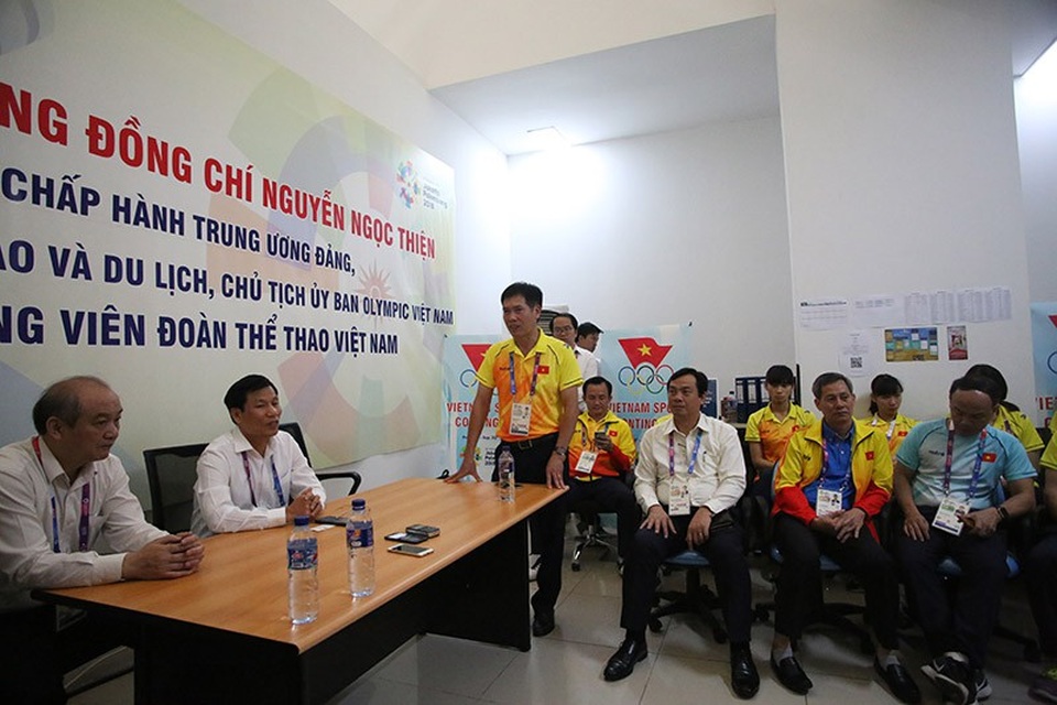 Bộ trưởng Nguyễn Ngọc Thiện thăm đoàn Việt Nam trước giờ khai mạc Asiad 2018 - 9 Bộ trưởng Nguyễn Ngọc Thiện thăm đoàn Việt Nam trước giờ khai mạc Asiad 2018 - 9