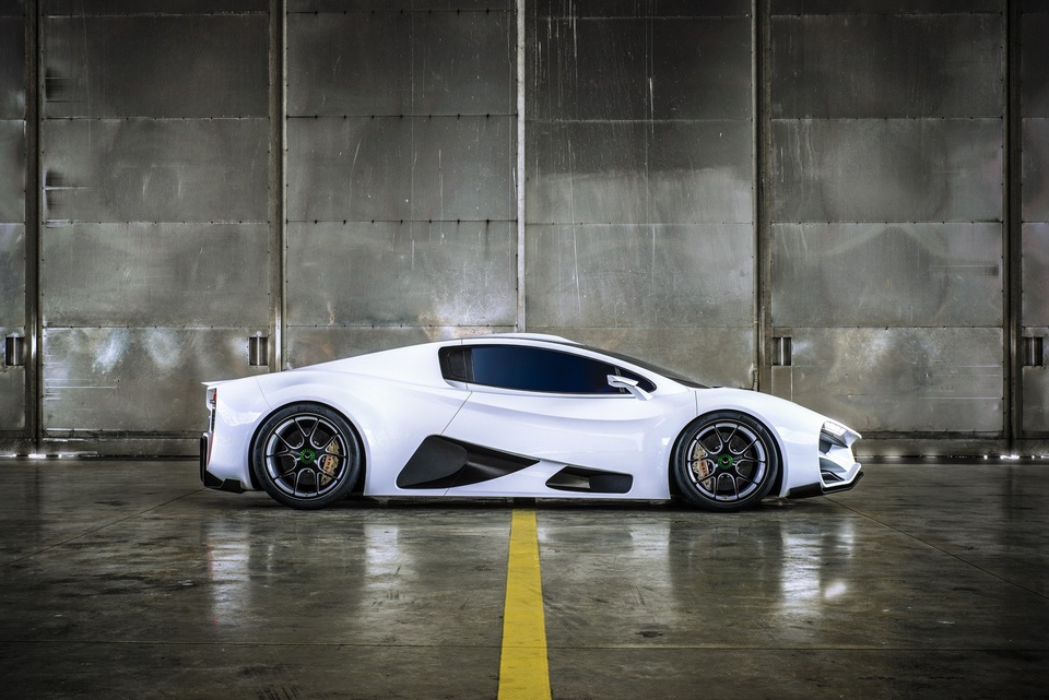 “Chim săn mồi” Milan Red - Mối đe dọa của Bugatti và Koenigsegg - 8