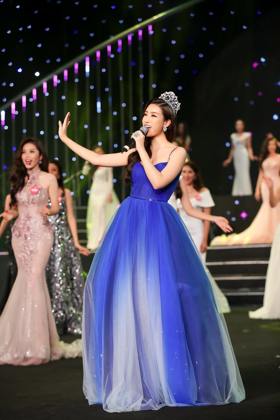 Sáu Hoa hậu bất ngờ vắng mặt trong “Gala 30 năm Hoa hậu Việt Nam” - 10 Sáu Hoa hậu bất ngờ vắng mặt trong “Gala 30 năm Hoa hậu Việt Nam” - 10